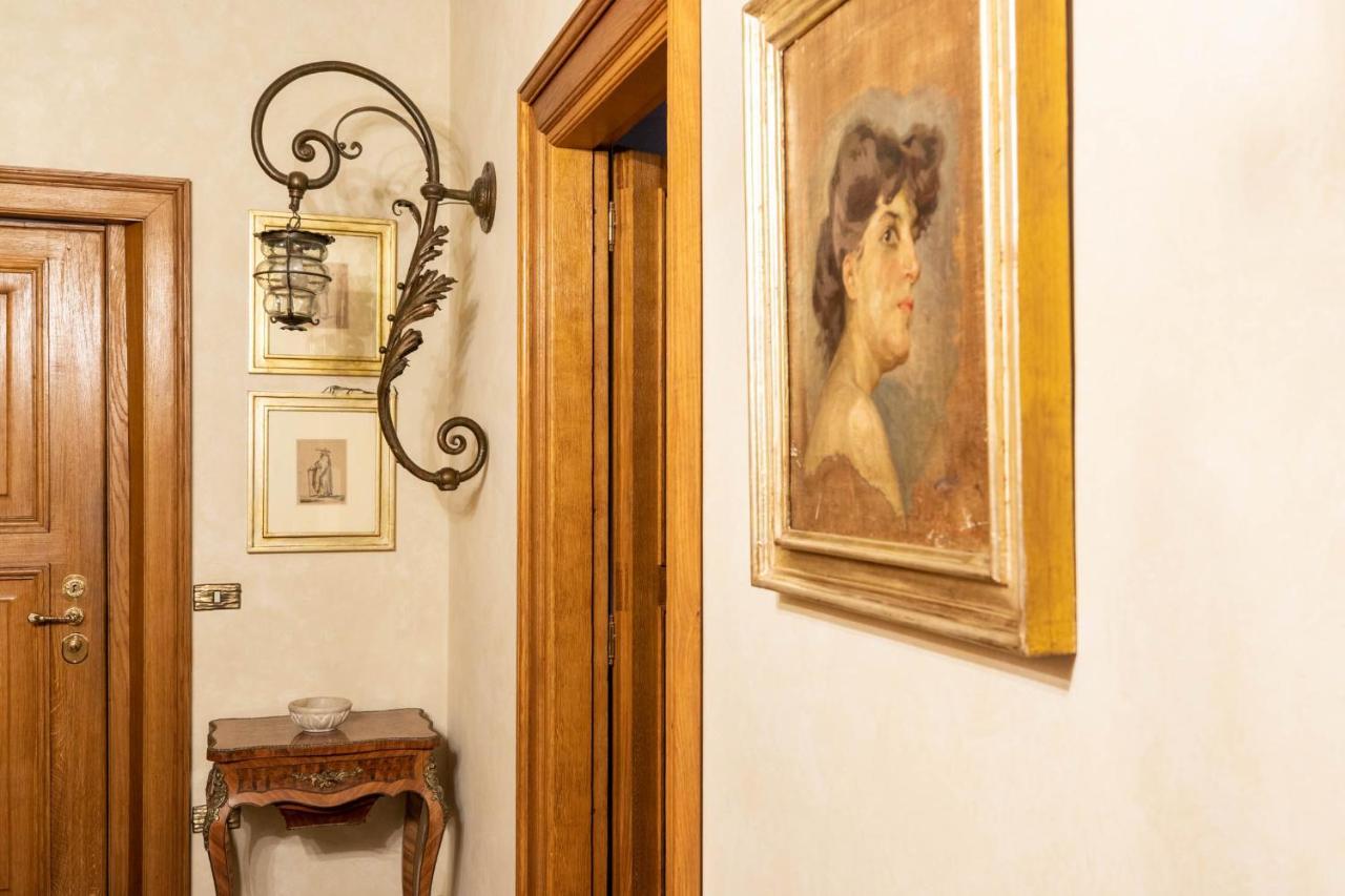 Apartament Iflat Golden Gem In Trevi Rzym Zewnętrze zdjęcie